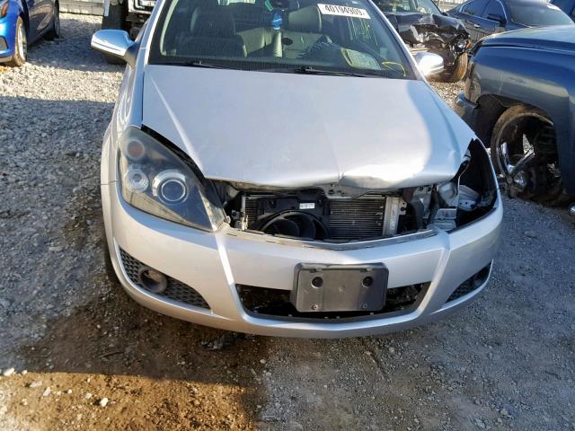 W08AT271685093250 - 2008 SATURN ASTRA XR SILVER photo 9