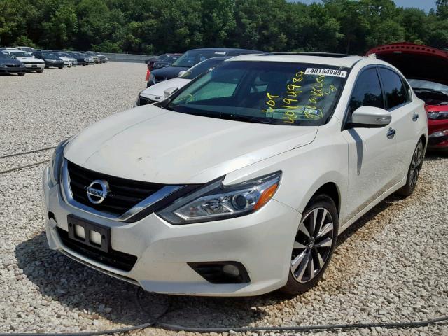 1N4AL3AP4HC153568 - 2017 NISSAN ALTIMA 2.5 WHITE photo 2