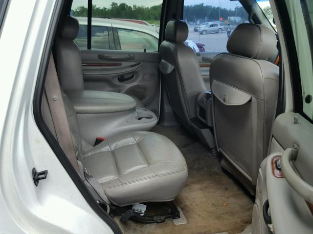 5LMEU27A41LJ02463 - 2001 LINCOLN NAVIGATOR 白色 照片 6
