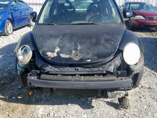 3VWCA21C3XM427658 - 1999 VOLKSWAGEN NEW BEETLE შავი ფოტო 9