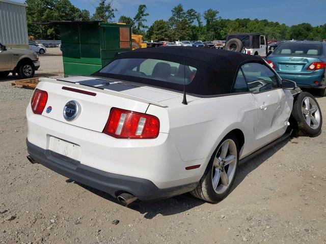 1ZVBP8FH0A5141605 - 2010 FORD MUSTANG GT WHITE photo 4