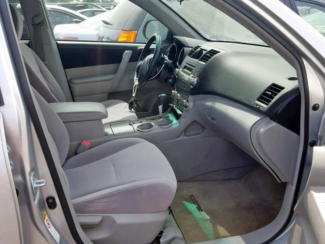 JTEDA41A392005252 - 2009 TOYOTA HIGHLANDER SILVER photo 5