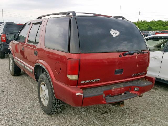 1GNDT13W1Y2393724 - 2000 CHEVROLET BLAZER MAROON photo 3