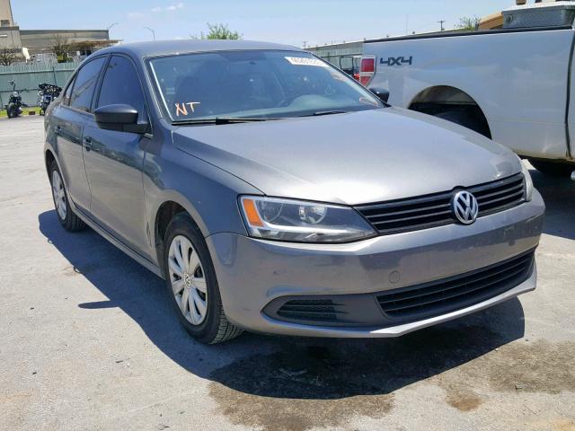 3VW2K7AJ3CM470251 - 2012 VOLKSWAGEN JETTA BASE GRAY photo 1