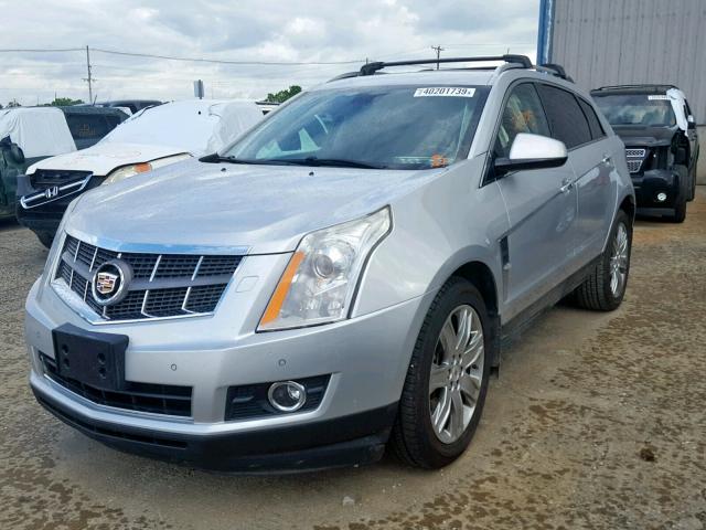 3GYFNBE34CS509526 - 2012 CADILLAC SRX PERFOR SILVER photo 2