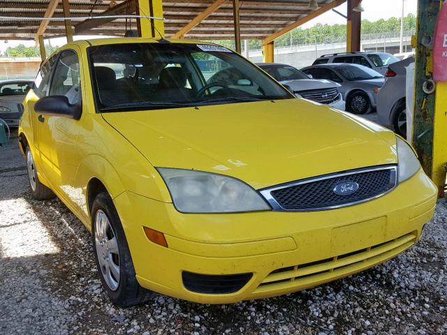 3FAFP31N95R152020 - 2005 FORD FOCUS ZX3 YELLOW photo 1