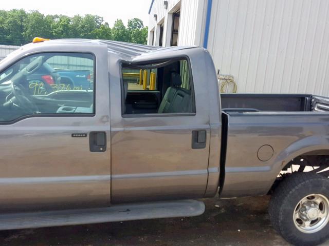 1FTSW31S54EB86863 - 2004 FORD F350 SRW S GRAY photo 9