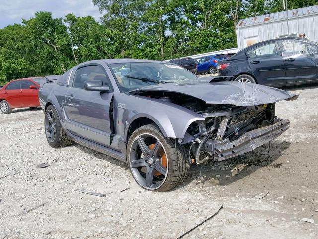 1ZVFT82H165153210 - 2006 FORD MUSTANG GT GRAY photo 1