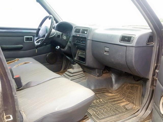 1N6SD11S8VC398001 - 1997 NISSAN TRUCK BASE GRAY photo 5