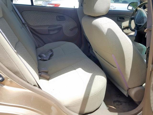 KNADC125546313097 - 2004 KIA RIO GOLD photo 6