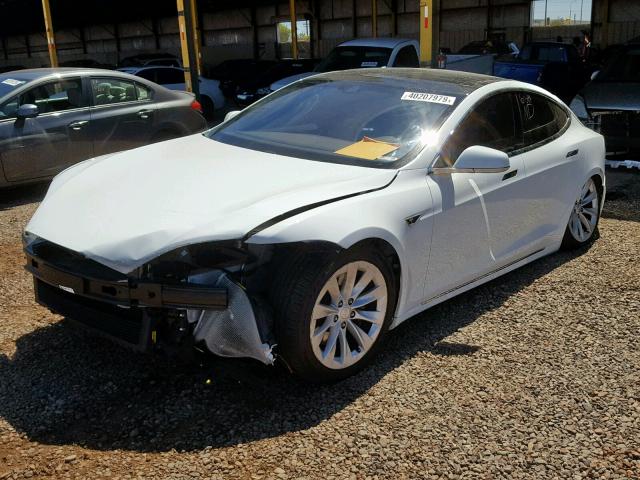 5YJSA1E11GF159635 - 2016 TESLA MODEL S أبيض صورة 2