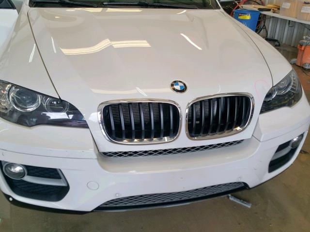 5UXFG2C58E0C45422 - 2014 BMW X6 XDRIVE3 WHITE photo 9