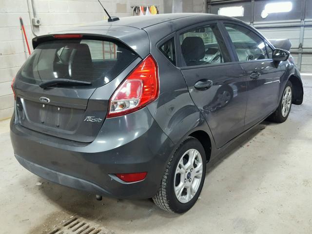 3FADP4EJ6FM138501 - 2015 FORD FIESTA SE GRAY photo 4