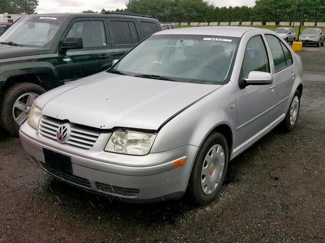 3VWSK69MX1M106690 - 2001 VOLKSWAGEN JETTA GLS SILVER photo 2