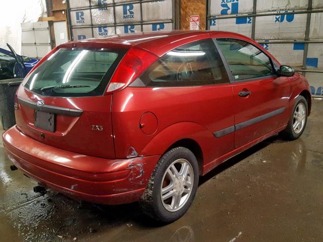 3FAFP31343R102654 - 2003 FORD FOCUS ZX3 MAROON photo 4