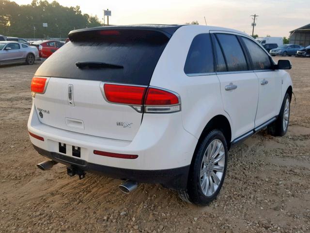 2LMDJ6JK5EBL14900 - 2014 LINCOLN MKX WHITE photo 4