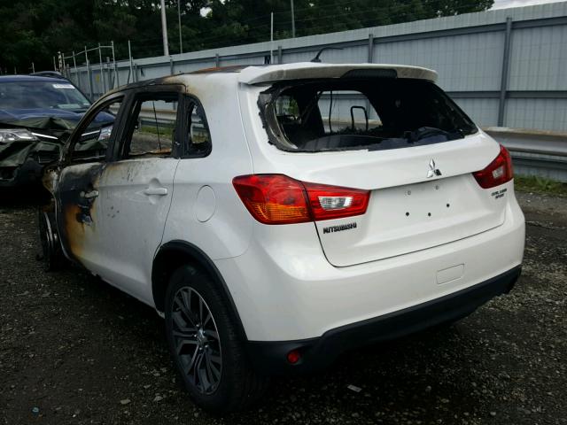 JA4AR3AU3GZ034706 - 2016 MITSUBISHI OUTLANDER WHITE photo 3