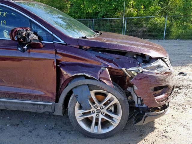 5LMCJ3D90HUL04379 - 2017 LINCOLN MKC RESERV MAROON photo 9