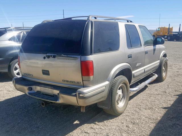 1GNDT13W7X2152295 - 1999 CHEVROLET BLAZER GOLD photo 4