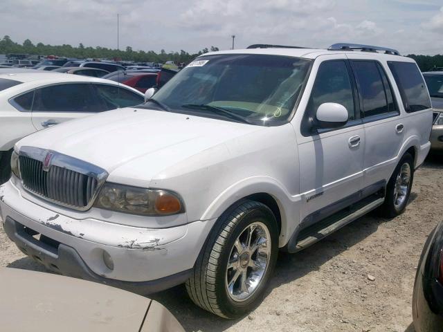 5LMRU27LXWLJ61267 - 1998 LINCOLN NAVIGATOR 白色 照片 2