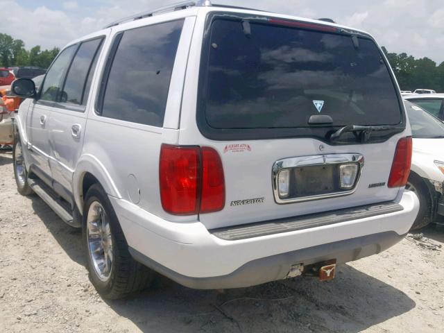 5LMRU27LXWLJ61267 - 1998 LINCOLN NAVIGATOR 白色 照片 3