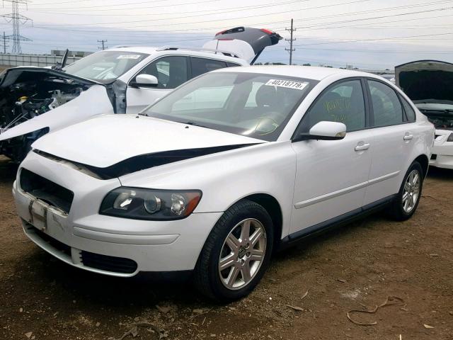 YV1MS382762221833 - 2006 VOLVO S40 2.4I WHITE photo 2