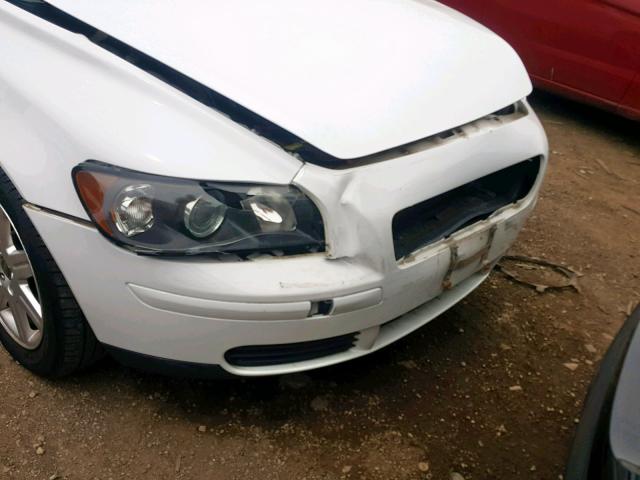 YV1MS382762221833 - 2006 VOLVO S40 2.4I WHITE photo 9