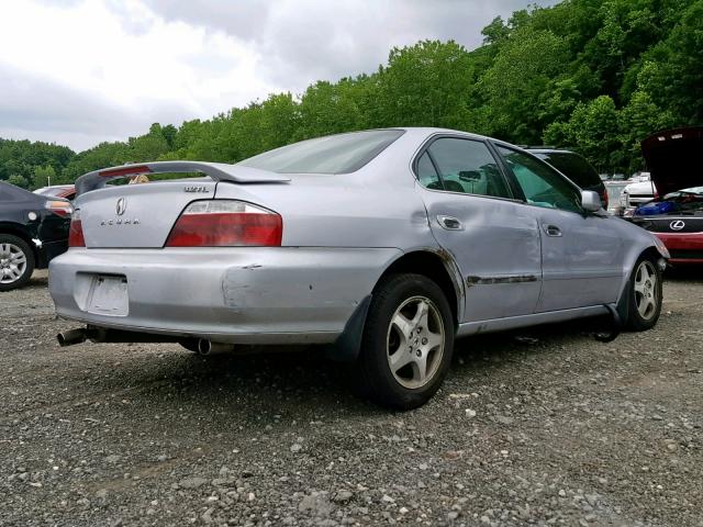 19UUA56643A093693 - 2003 ACURA 3.2TL SILVER photo 4