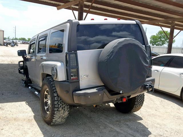 5GTDN136168302473 - 2006 HUMMER H3 SILVER photo 3