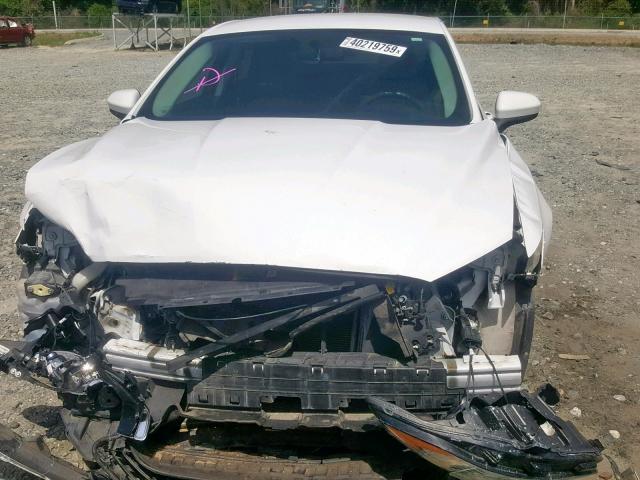 1FA6P0G7XE5377038 - 2014 FORD FUSION S WHITE photo 9