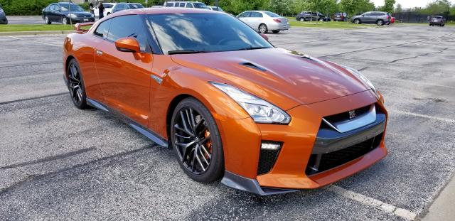 JN1AR5EF6JM710229 - 2018 NISSAN GT-R PURE ORANGE photo 1