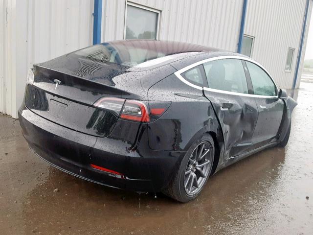 5YJ3E1EAXJF152165 - 2018 TESLA MODEL 3 BLACK photo 4