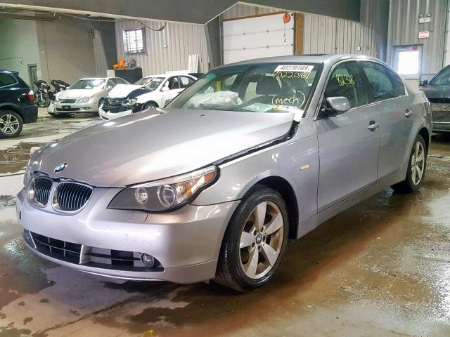 WBANF33557CW70145 - 2007 BMW 525 XI SILVER photo 2