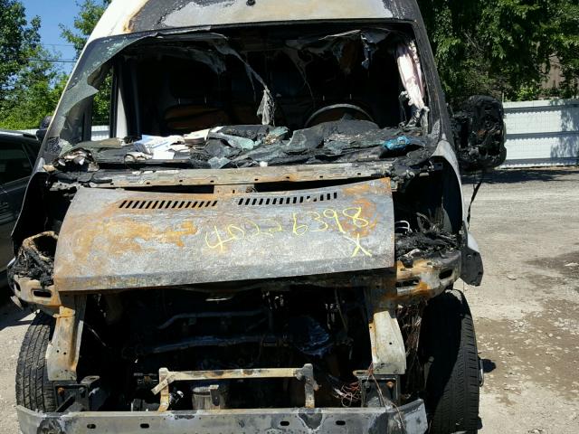 3C6TRVBG3EE123369 - 2014 RAM PROMASTER თეთრი ფოტო 9