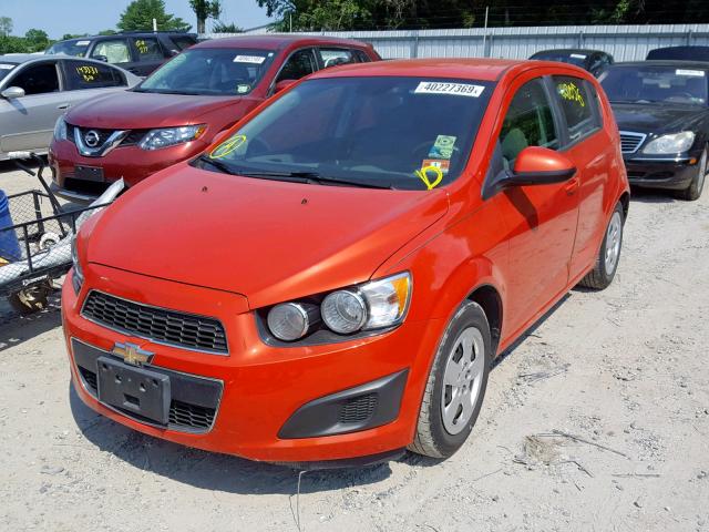 1G1JA6SG4D4150800 - 2013 CHEVROLET SONIC LS ORANGE photo 2