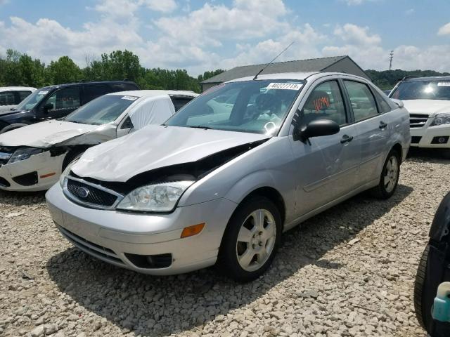 1FAHP34N47W354087 - 2007 FORD FOCUS ZX4 SILVER photo 2