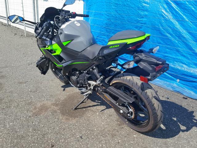 JKAEXKG18KDA27046 - 2019 KAWASAKI EX400 GREEN photo 3