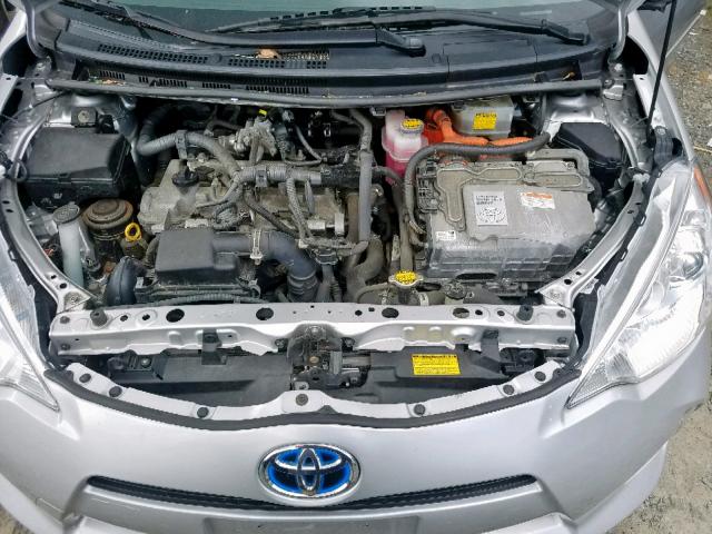 JTDKDTB32D1035144 - 2013 TOYOTA PRIUS C SILVER photo 7