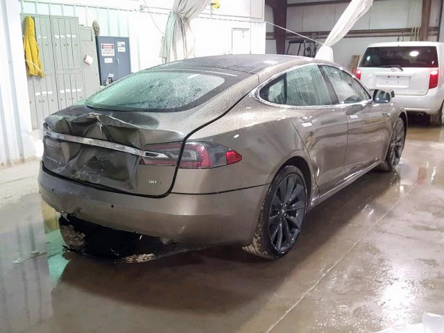 5YJSA1E28GF142260 - 2016 TESLA MODEL S GRAY photo 4