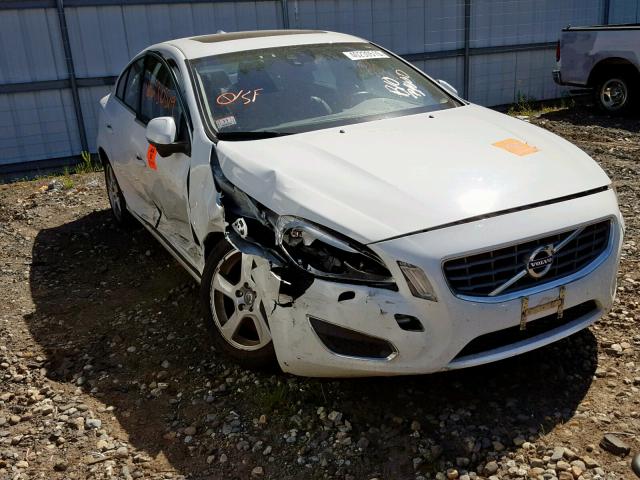 YV1622FS3C2129992 - 2012 VOLVO S60 T5 WHITE photo 1