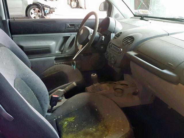 3VWBB61C6WM024837 - 1998 VOLKSWAGEN NEW BEETLE შავი ფოტო 5