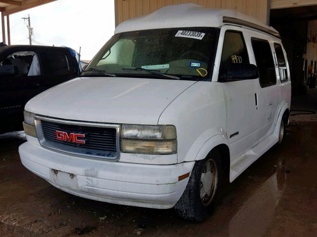 1GDDM19W8TB508059 - 1996 GMC SAFARI XT WHITE photo 2