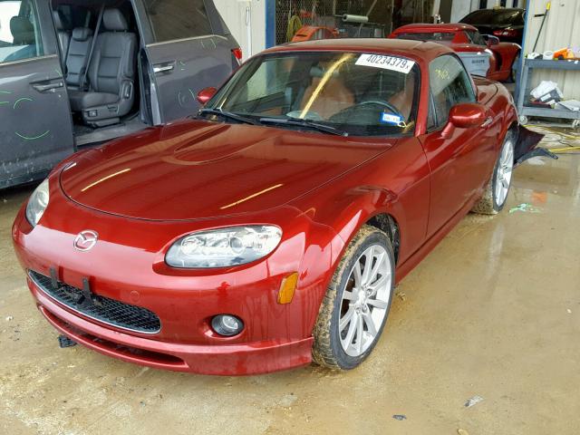 JM1NC26F770124703 - 2007 MAZDA MX-5 MIATA RED photo 2