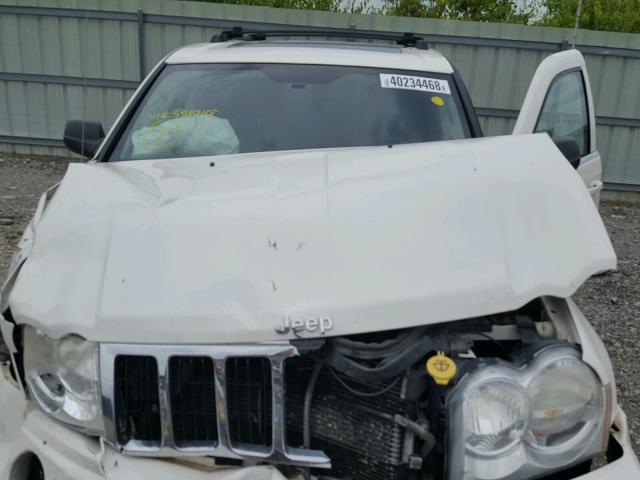 1J8HR58247C551948 - 2007 JEEP GRAND CHER WHITE photo 7