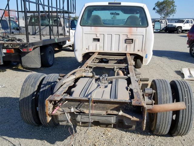 1FDAF56F91EB09133 - 2001 FORD F550 SUPER WHITE photo 6