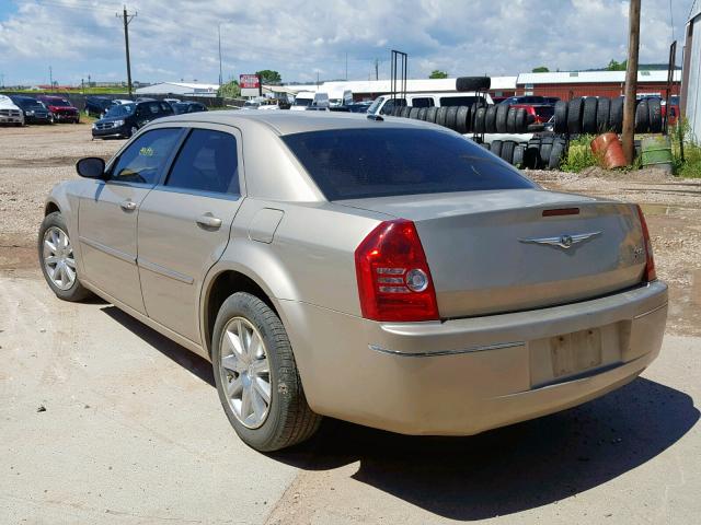 2C3LA53V19H508960 - 2009 CHRYSLER 300 TOURIN GOLD photo 3