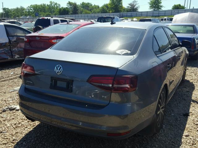 3VWD17AJ9GM396576 - 2016 VOLKSWAGEN JETTA SPOR GRAY photo 4