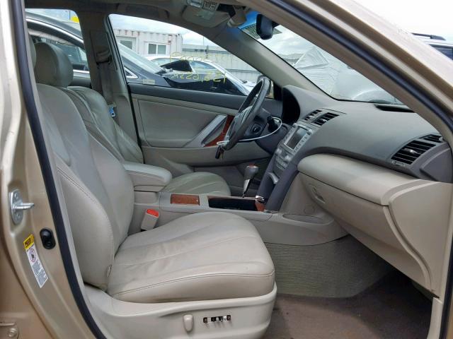 4T1BB3EK9BU138769 - 2011 TOYOTA CAMRY HYBR GOLD photo 5