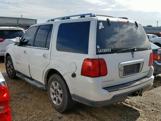 5LMFU27556LJ06388 - 2006 LINCOLN NAVIGATOR 白色 照片 3