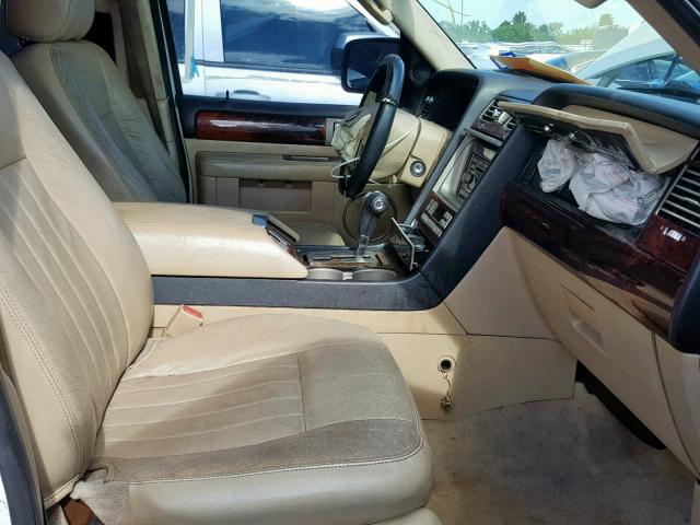 5LMFU27556LJ06388 - 2006 LINCOLN NAVIGATOR 白色 照片 5